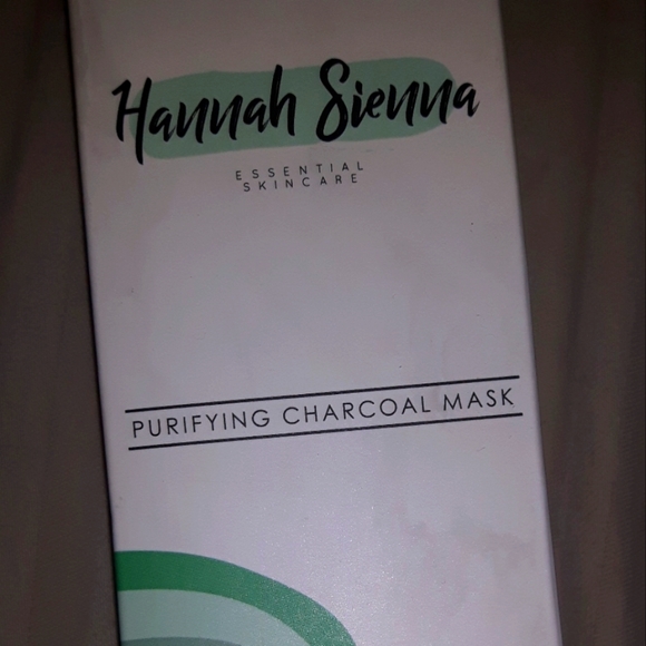 hannah sienna Other - ⚘️ 3 for 21 - NIB Purifying Charcoal Mask